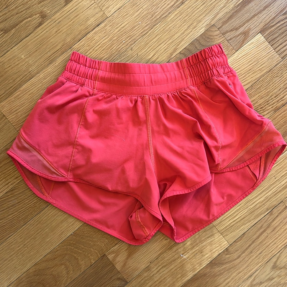 Lululemon hottie hot shorts size 2 2 inch euc